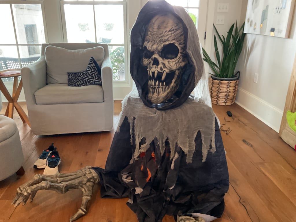 4 Ft 7 In Demonic Gatekeeper Animatronic